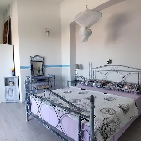 Apartment With Parking Space - 5150 *